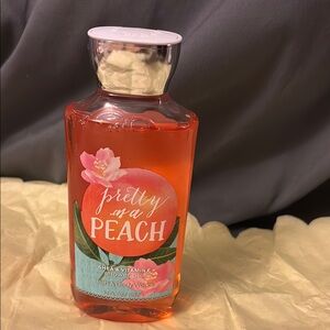 Bath & Body Works Pretty as a Peach Shower Gel
